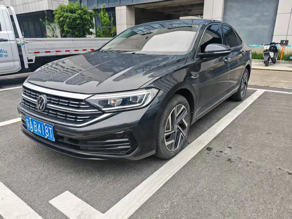 Volkswagen Sagitar 2023