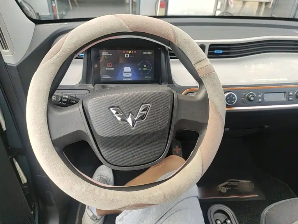 Wuling MINIEV — миниатюра 11