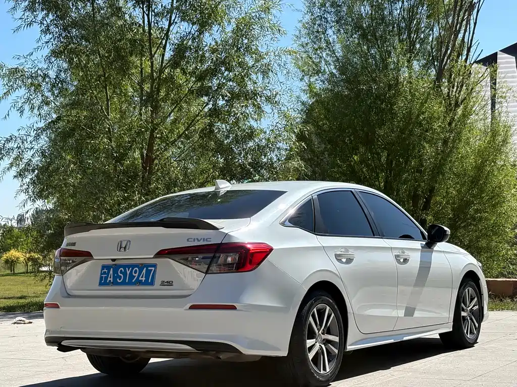 Honda Civic — миниатюра 9