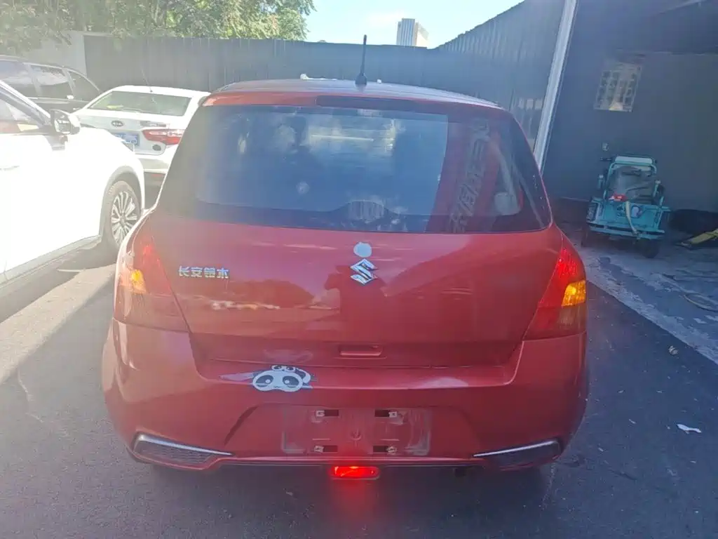 Suzuki Swift — миниатюра 6