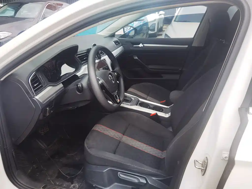 Volkswagen Lamando — миниатюра 6