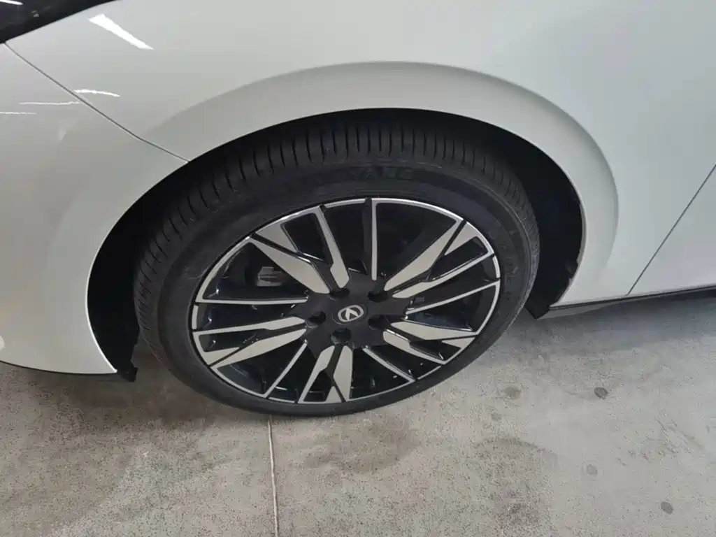 Changan Eado — миниатюра 23
