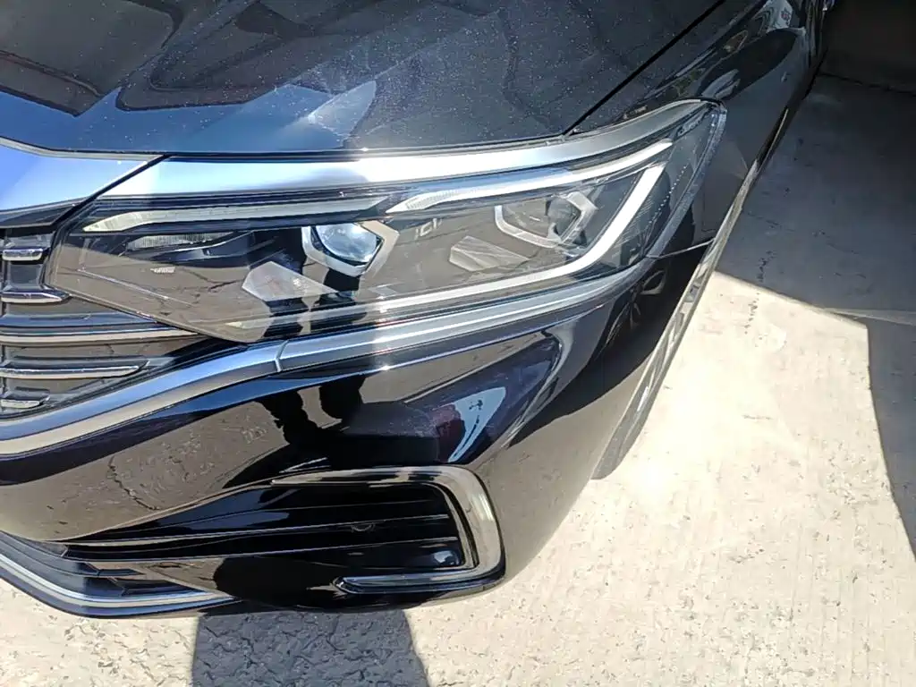 Volkswagen Passat PHEV — миниатюра 24