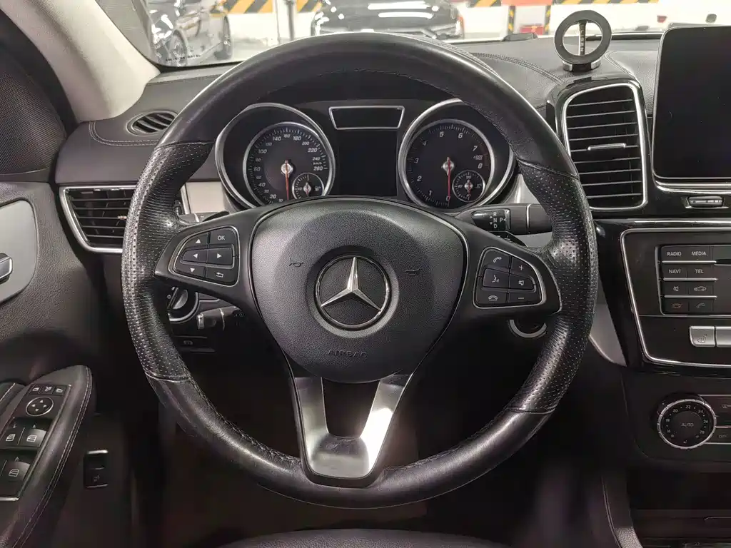Mercedes-Benz GLE Coupe — миниатюра 6
