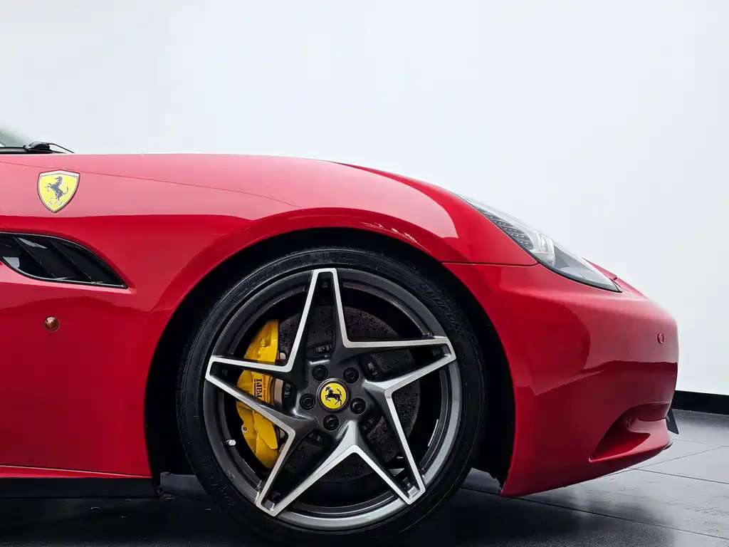 Ferrari California T — миниатюра 19