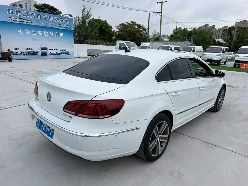 Volkswagen FAW - Passat CC CC 2013 1.8TSI Luxury
