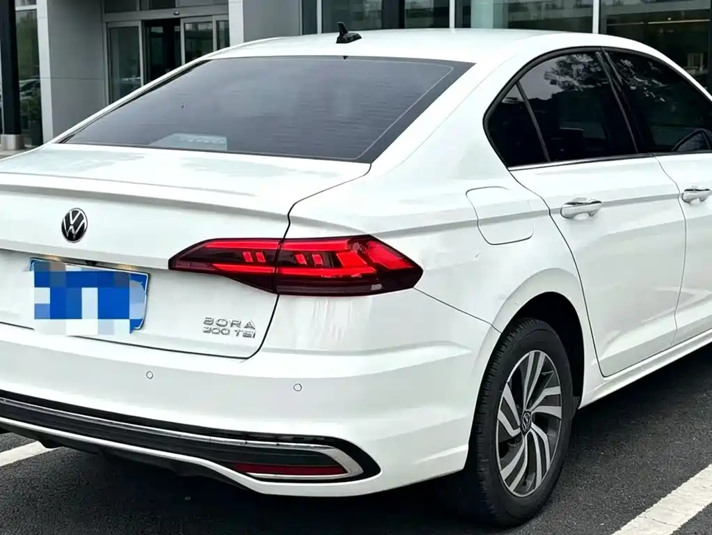 Volkswagen Bora 2023 200TSI DSG