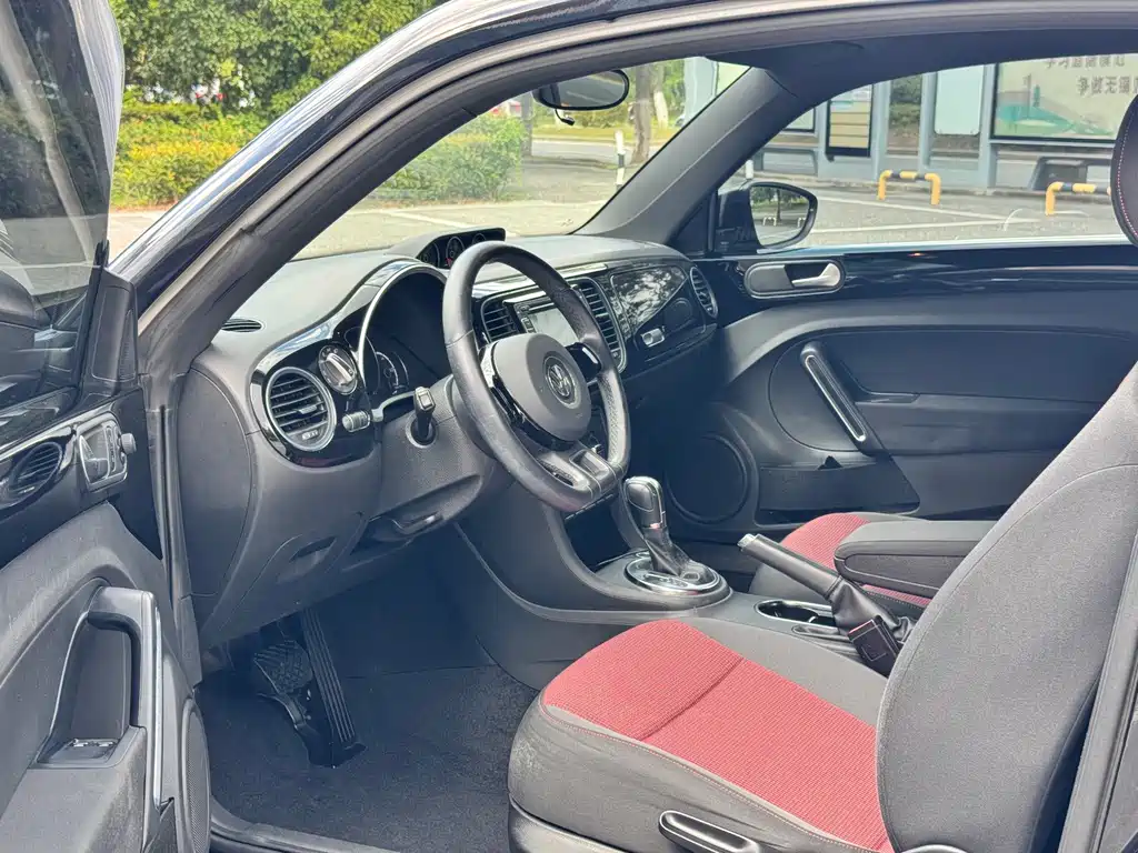 Volkswagen Beetle — миниатюра 9