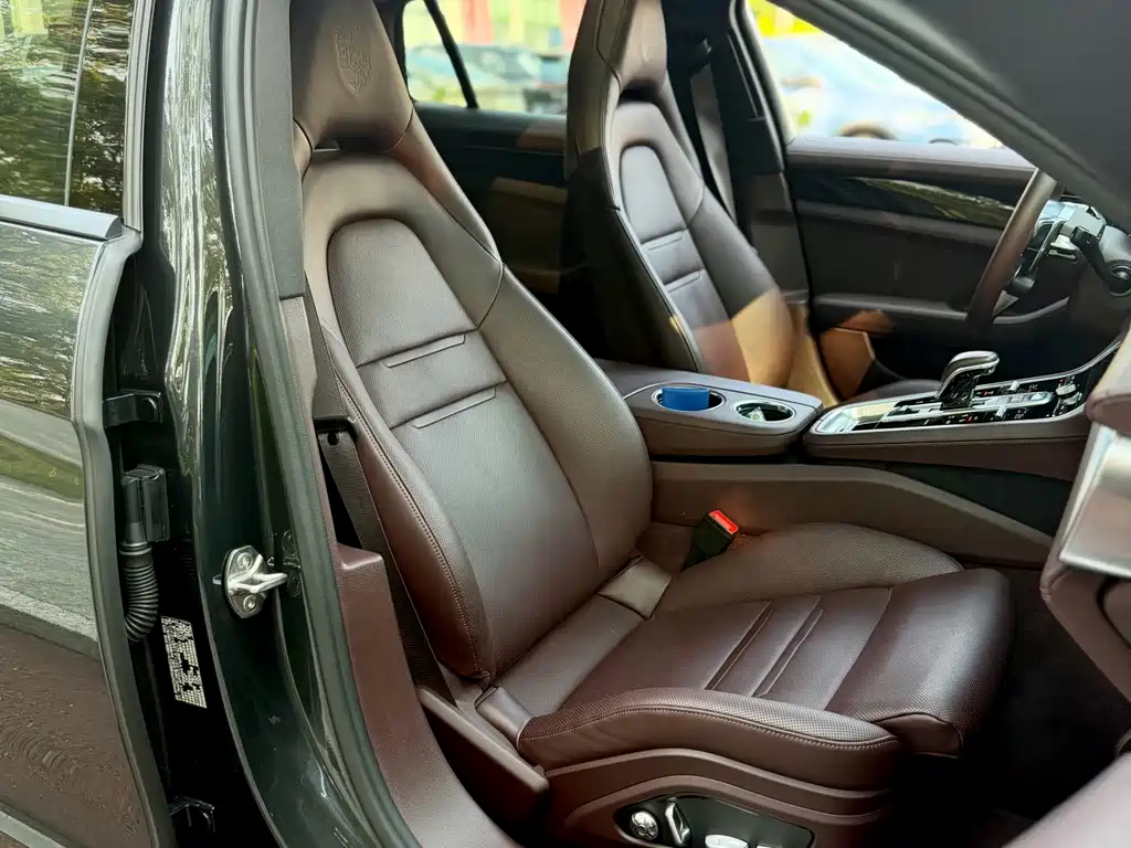 Porsche Panamera Hybrid — миниатюра 34