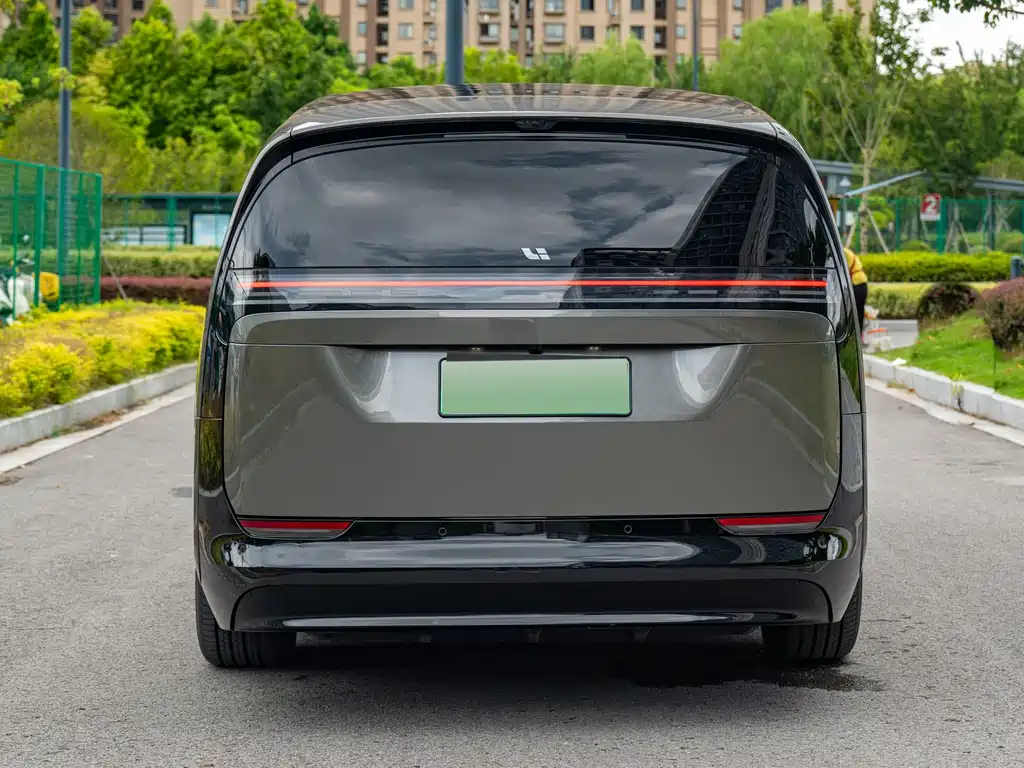 Li Auto Li MEGA — миниатюра 5