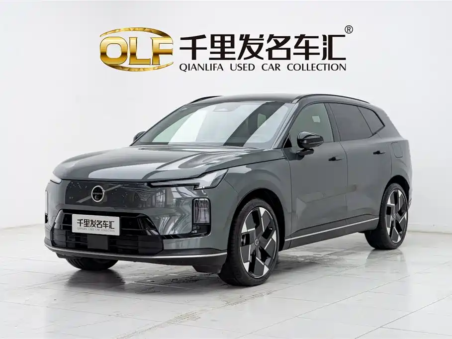 Volvo 沃尔沃XC70插电式混动 2025