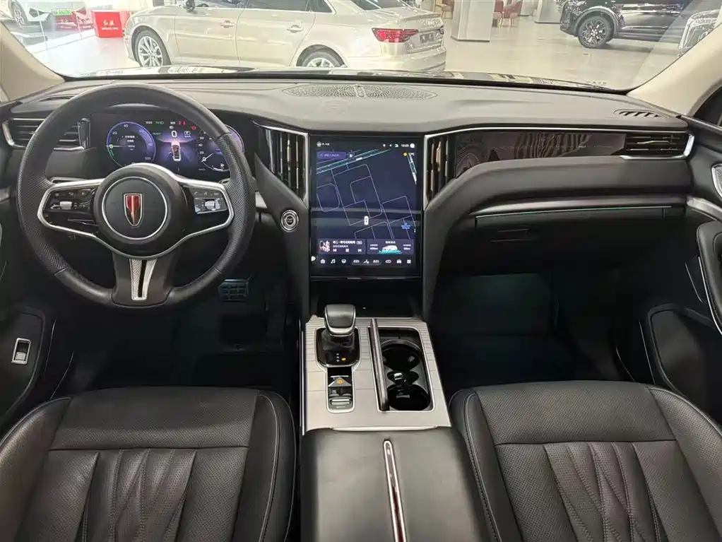 RED FLAG HONGQI HS7 PHEV