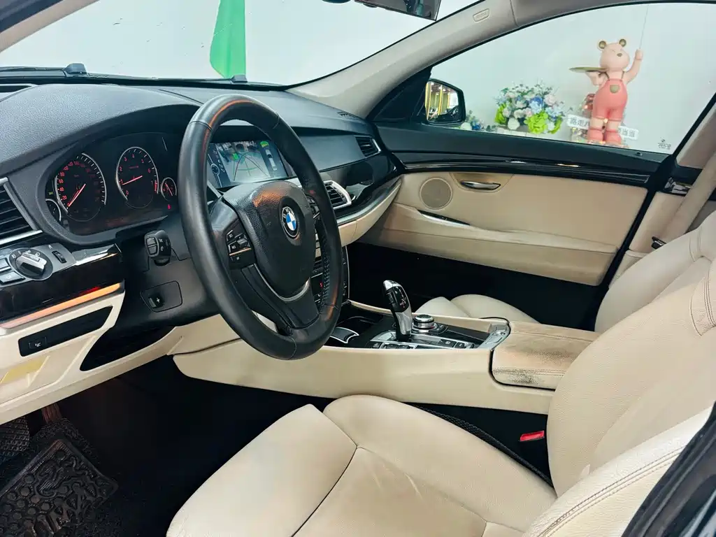 BMW 5 Series GT — миниатюра 7