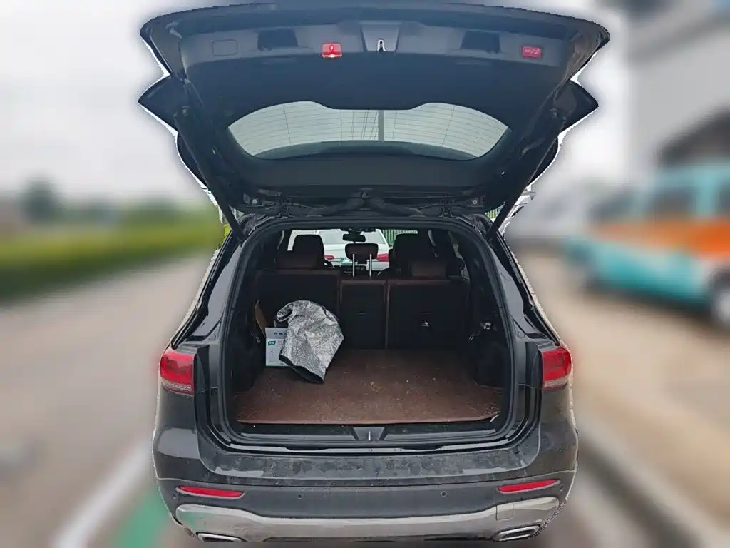 Mercedes-Benz GLB — миниатюра 10