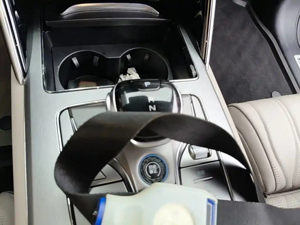 BYD Tang New Energy — миниатюра 14