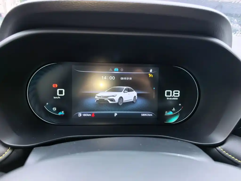 Roewe i5 — миниатюра 12