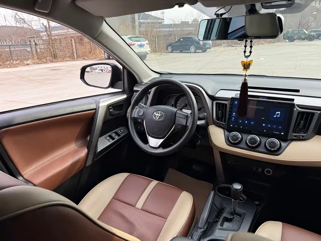 TOYOTA RAV4 RONGFANG