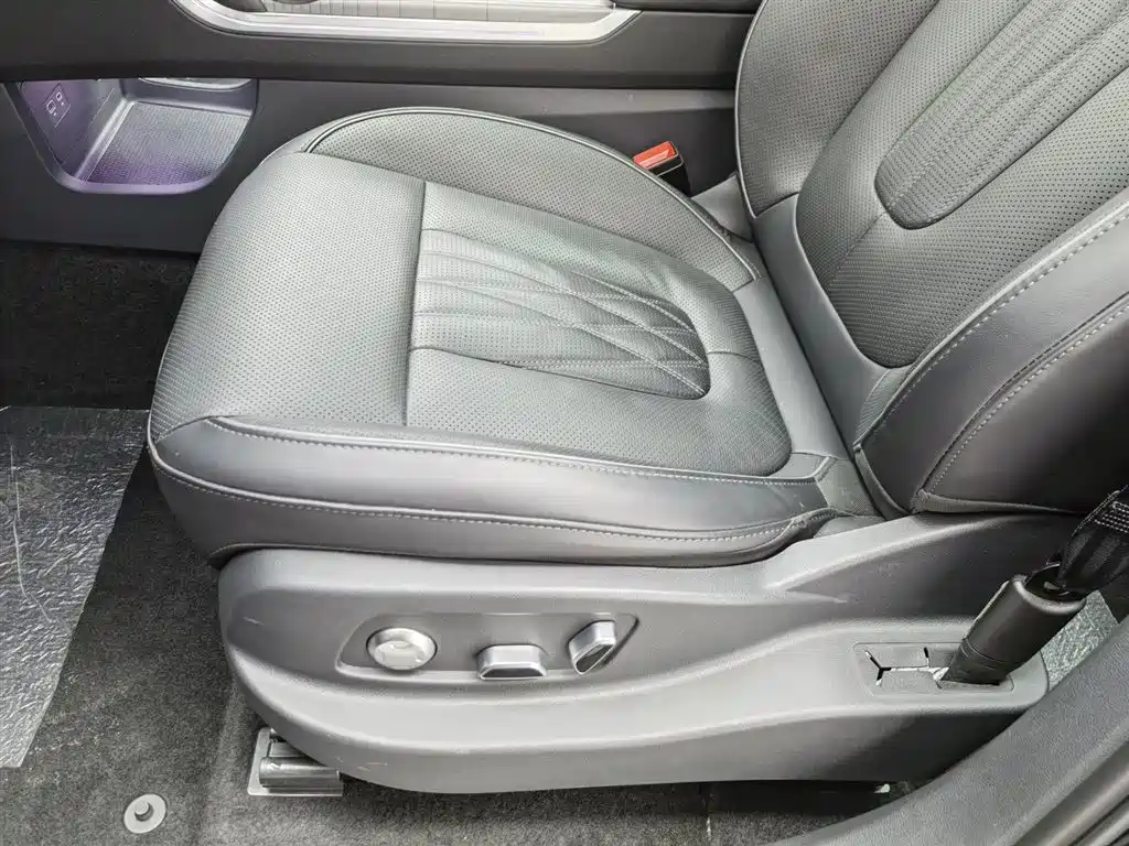 Hongqi HONGQI HS7 PHEV