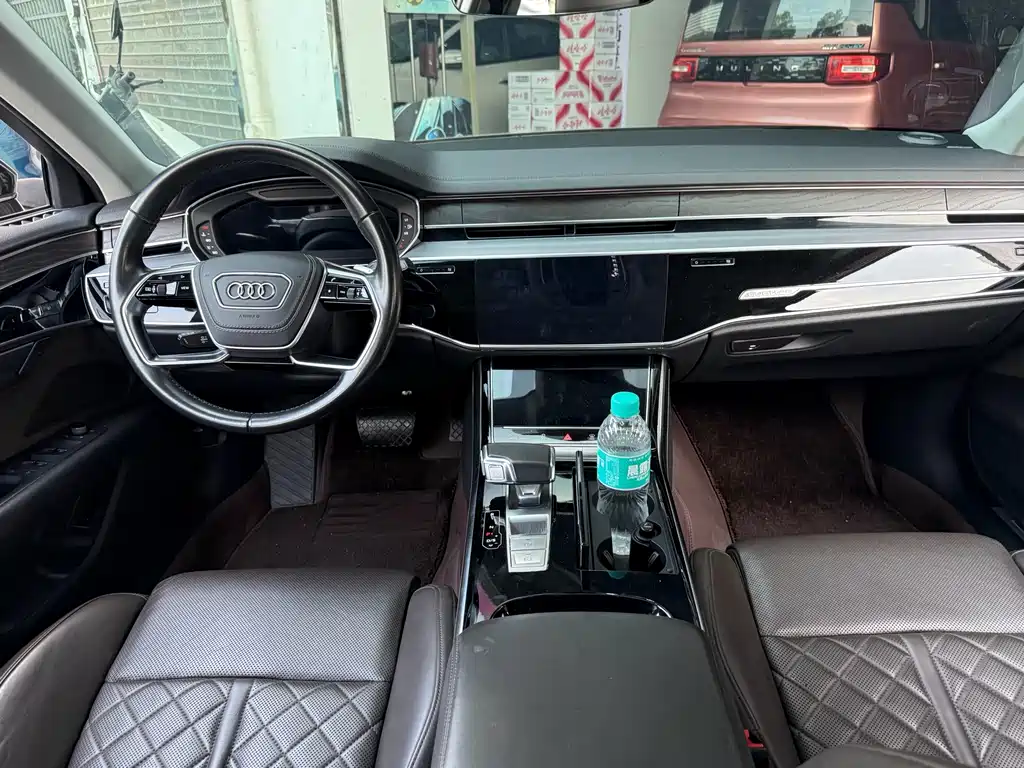 Audi A8 — миниатюра 7