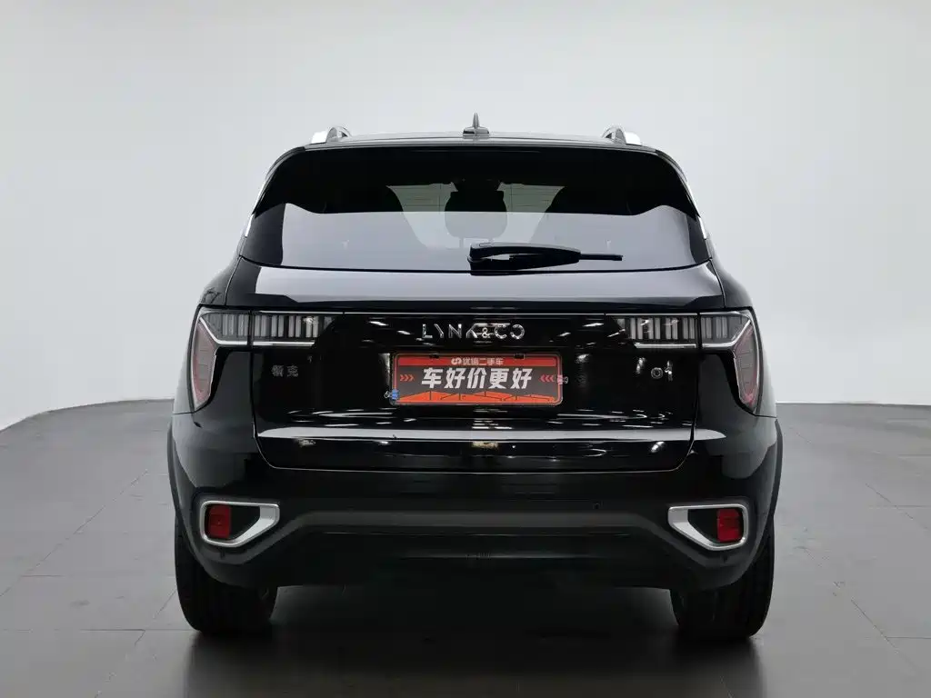 Lynk & Co 01 2017 2.0T Pro