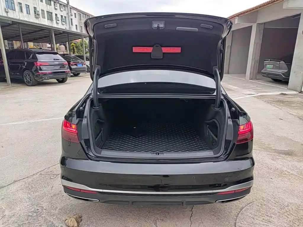 Audi A4L — миниатюра 19