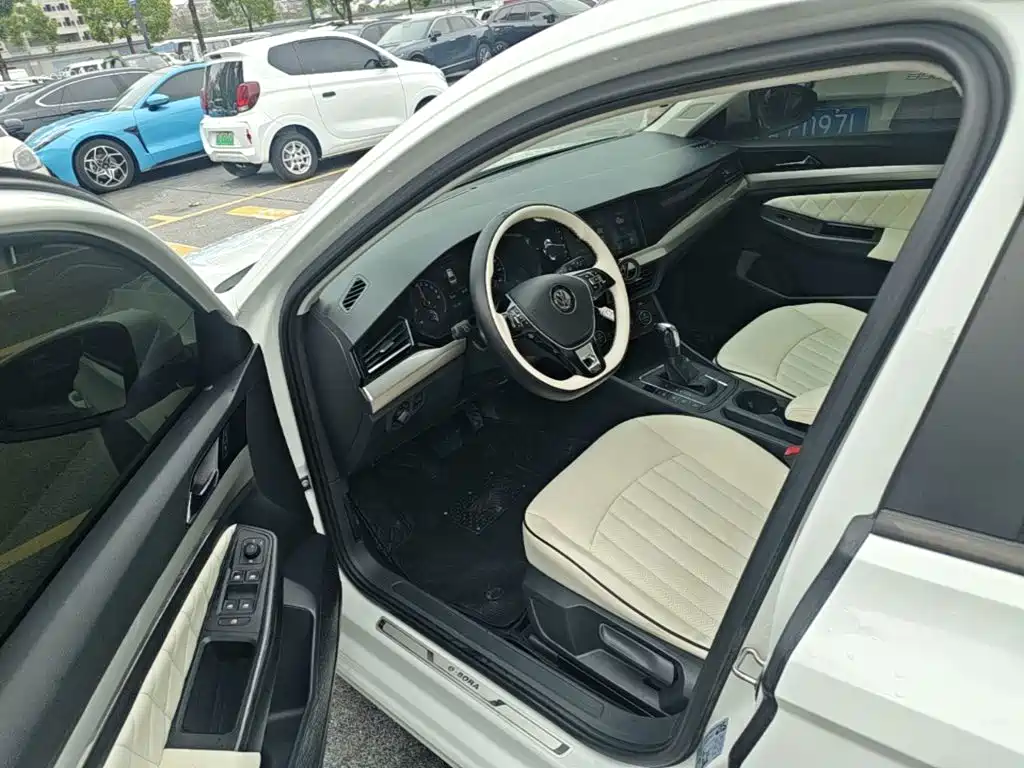 Volkswagen Bora EV — миниатюра 16