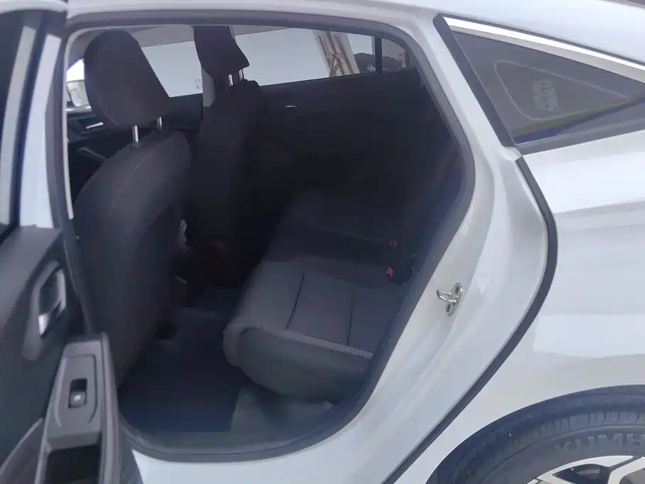 MG MG5 — миниатюра 11