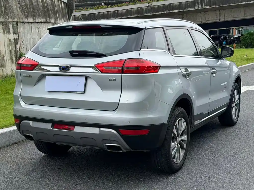 Geely Boyue — миниатюра 19