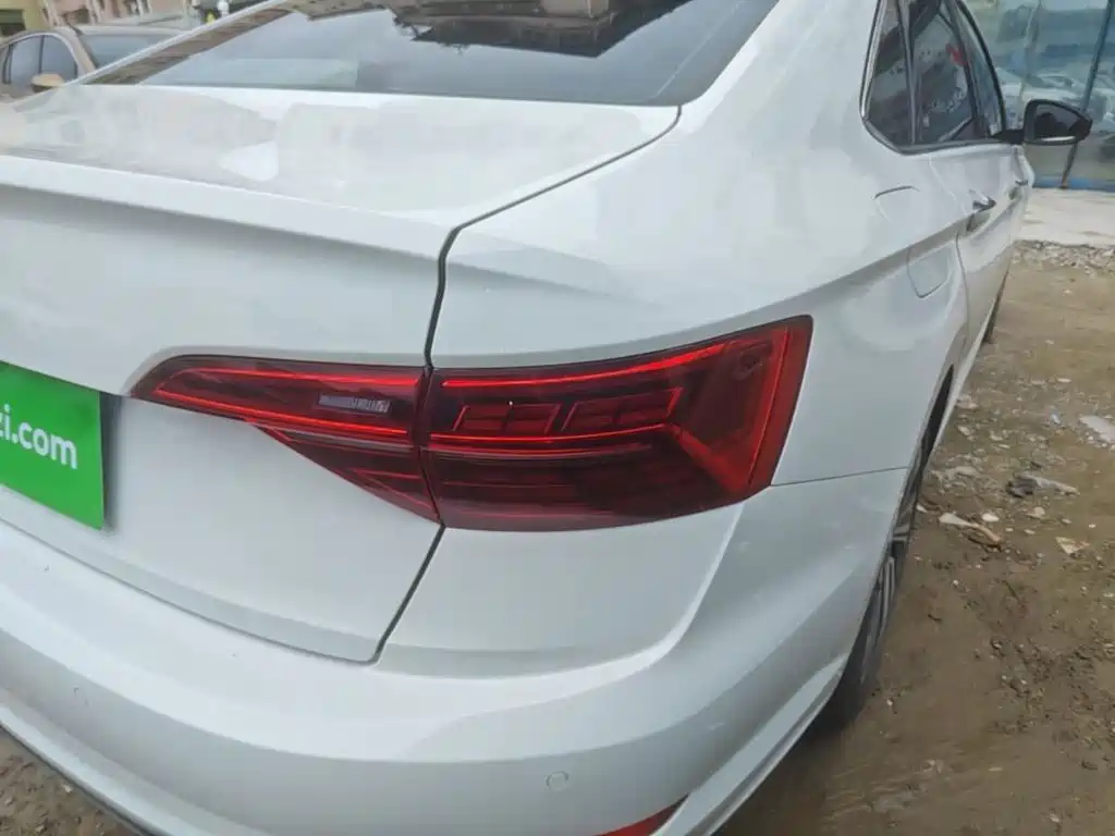 Volkswagen Sagitar — миниатюра 8