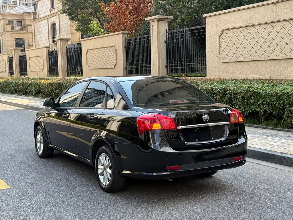 Buick Excelle — миниатюра 7