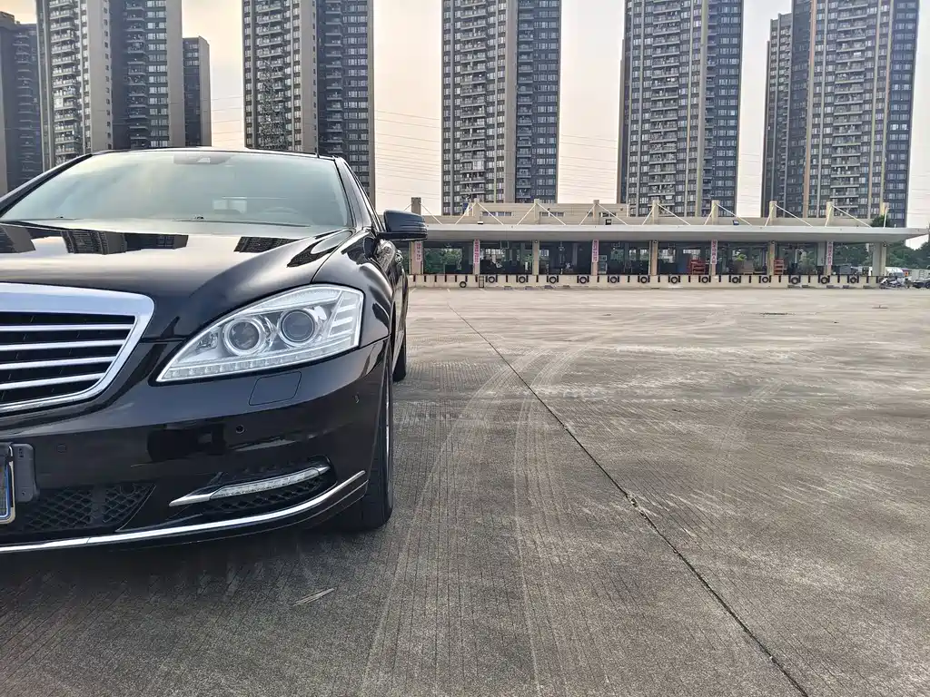 Mercedes-Benz S-Class — миниатюра 16