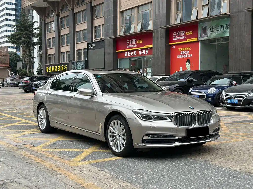 BMW 7 SERIES