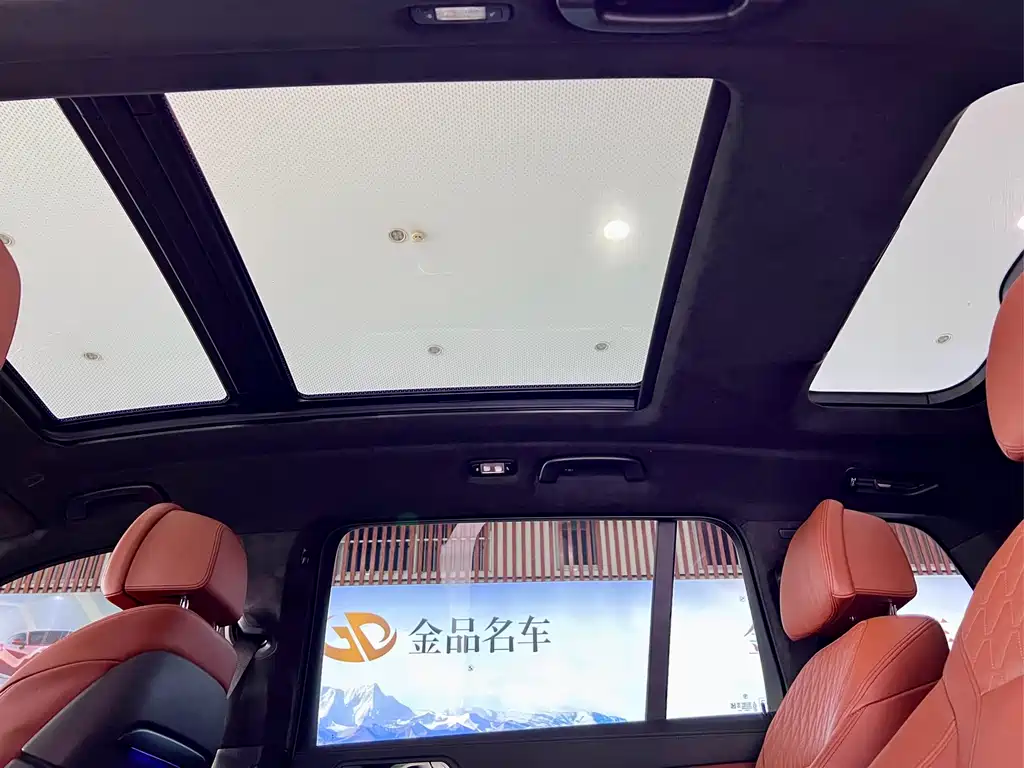 BMW X7 — миниатюра 13