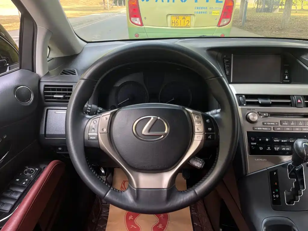 Lexus RX Classic — миниатюра 14