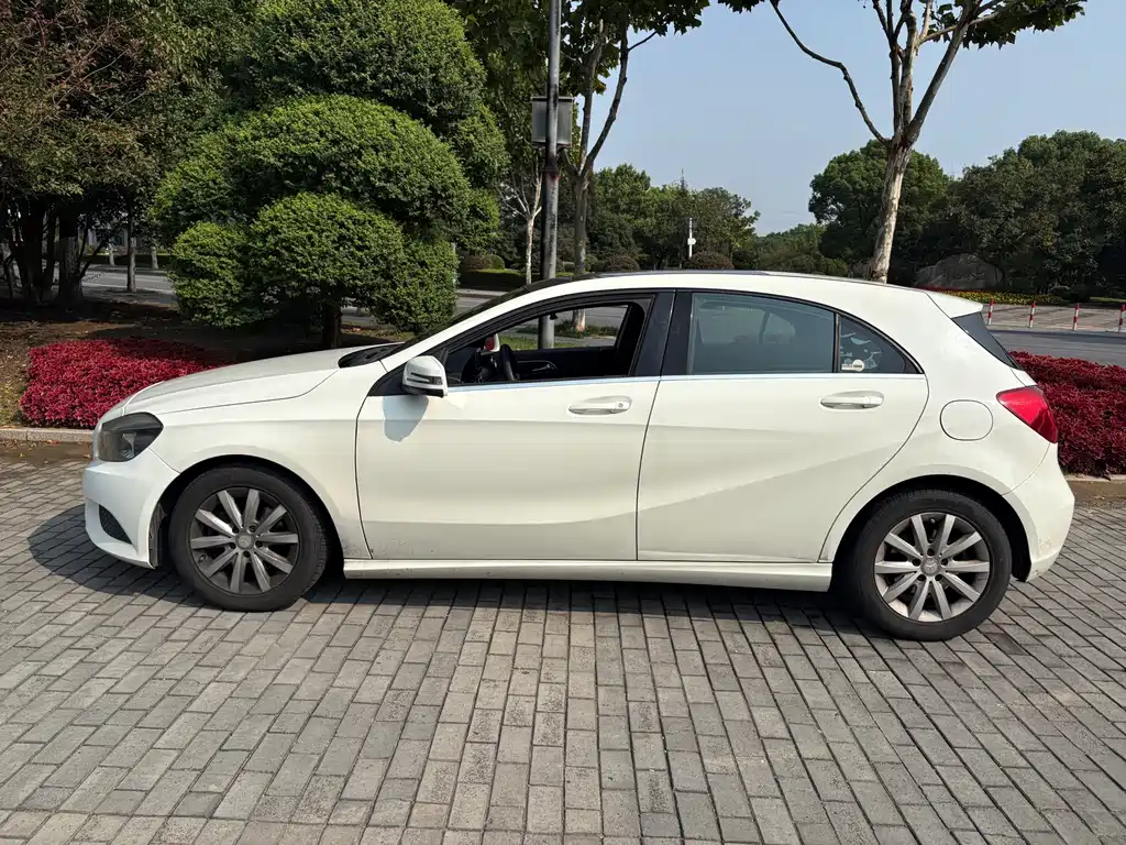 Mercedes-Benz A-Class (Import) — миниатюра 10