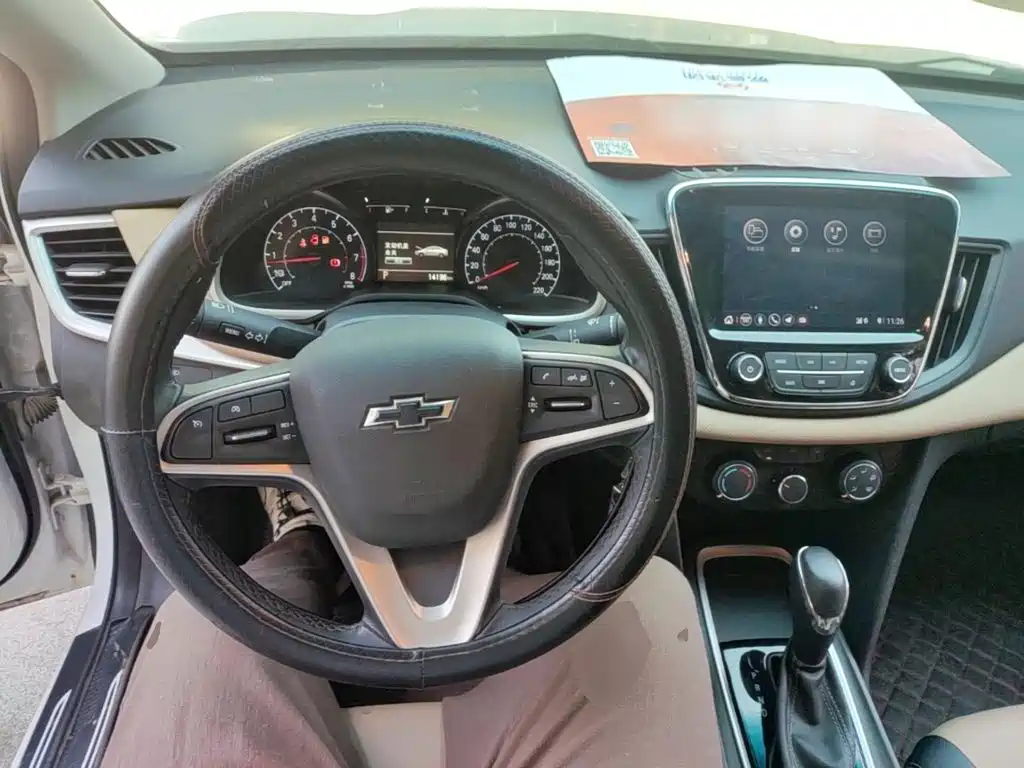Chevrolet Monza — миниатюра 10