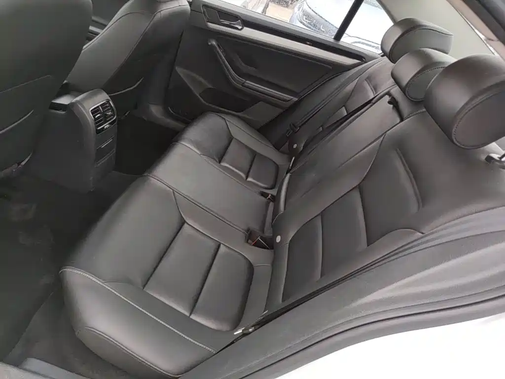 Volkswagen Sagitar — миниатюра 17