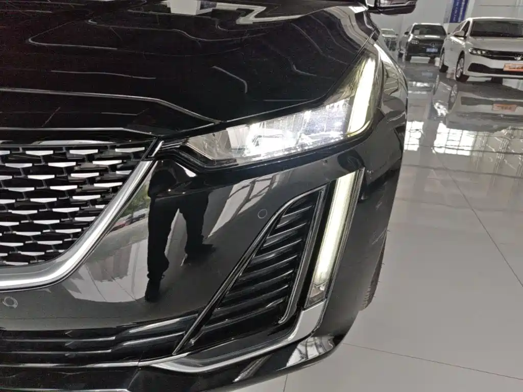 Cadillac CT5 — миниатюра 24