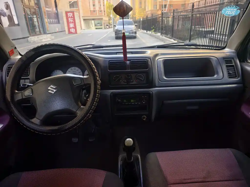 Suzuki Beidouxing 2013 1.0L MT
