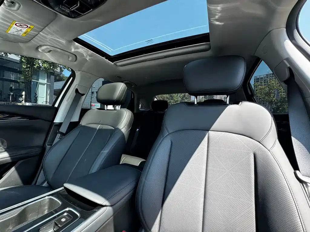 Geely Emgrand — миниатюра 8