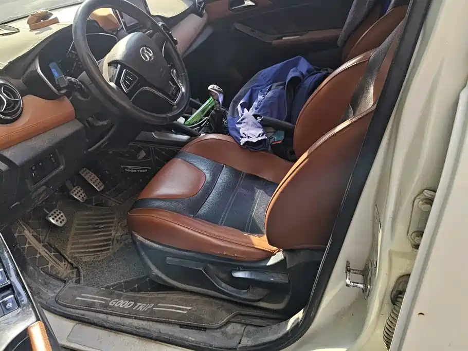 BAIC Senova X35 — миниатюра 9