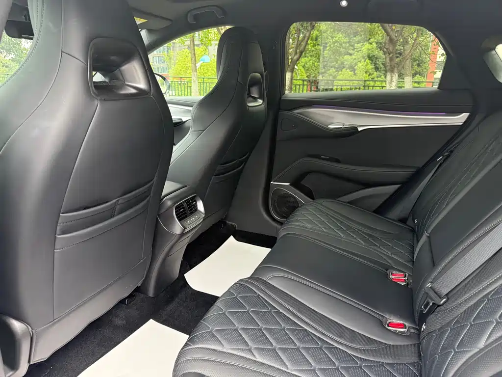 BYD Sealion 07 EV — миниатюра 11