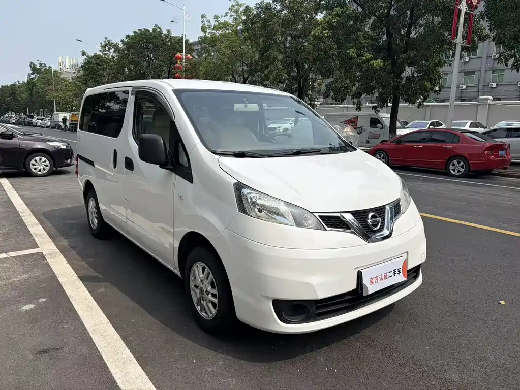 Nissan NV200 — миниатюра 3