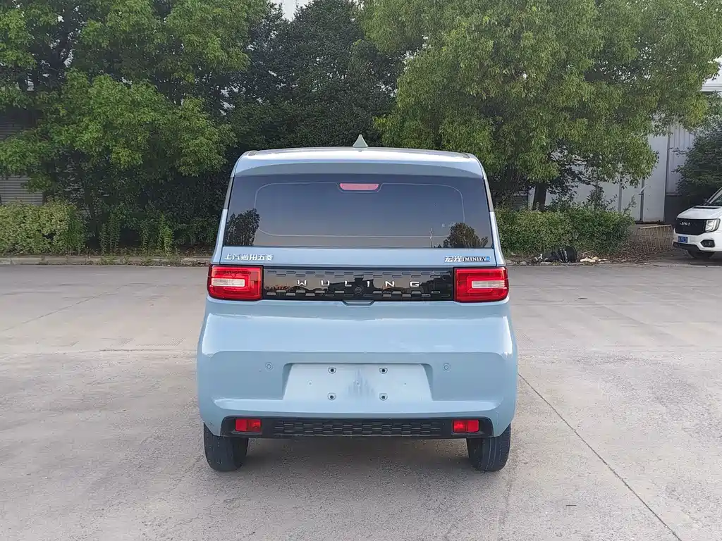 Wuling MINIEV — миниатюра 6