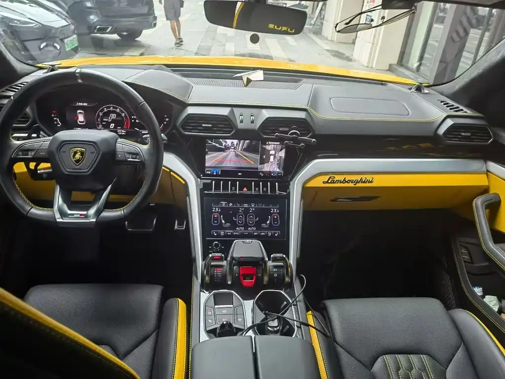 Lamborghini Urus — миниатюра 4