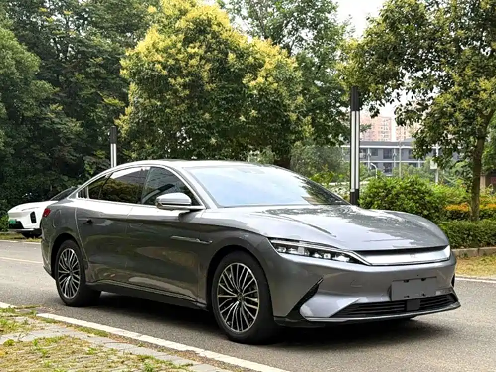 BYD Han — миниатюра 2