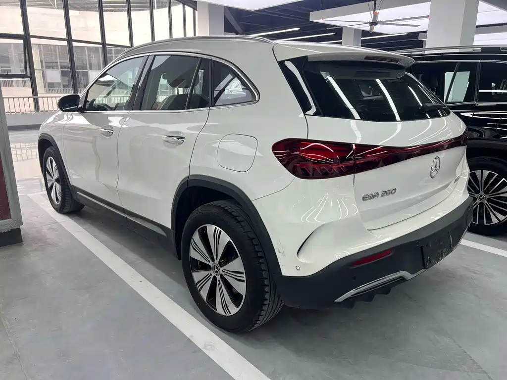 Mercedes-Benz EQA — миниатюра 10