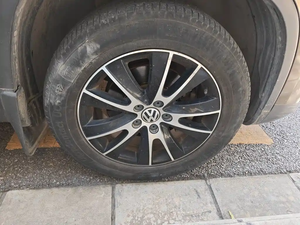 Volkswagen Tiguan — миниатюра 8