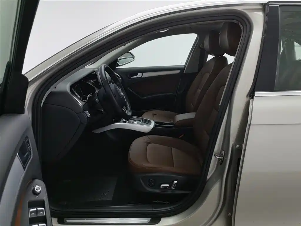 Audi A4L 2016 35 TFSI AT