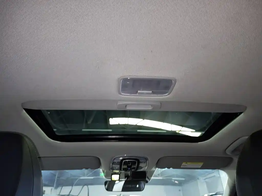 Hyundai Elantra — миниатюра 18